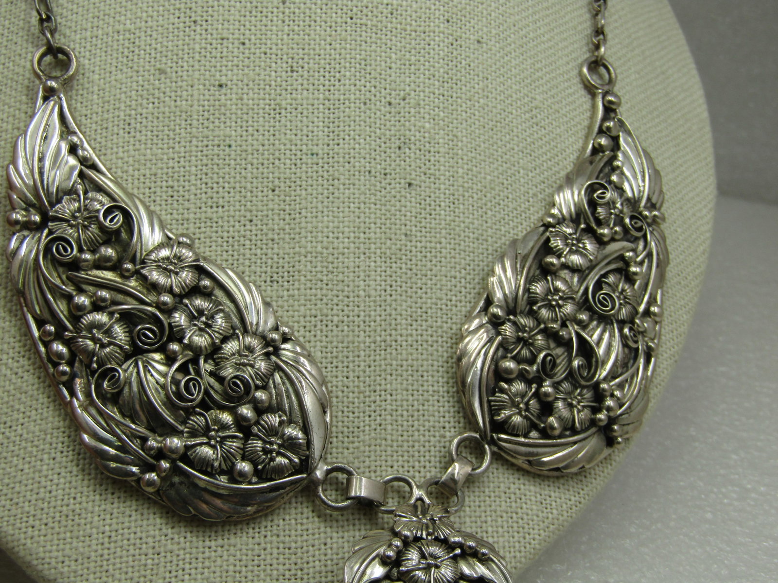 Vintage Sterling Floral Amethyst Lavalier Necklace, 21.5" - 116 grams. - 7