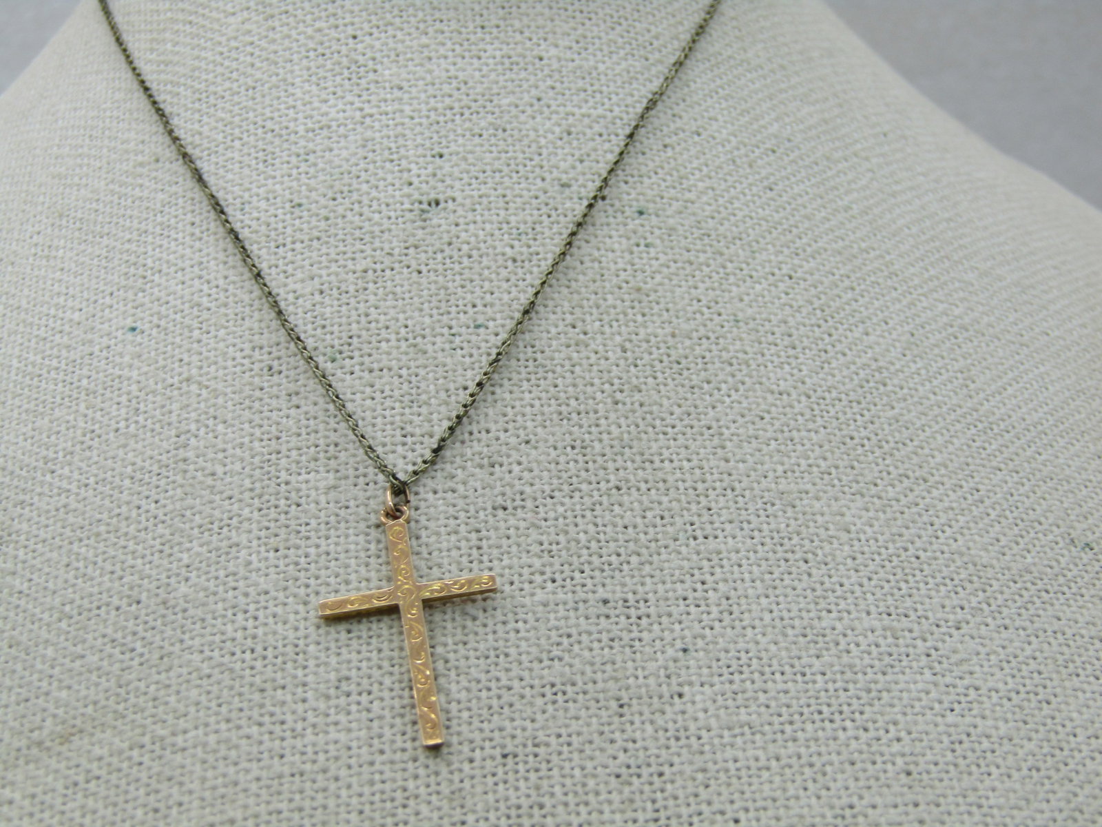 Vintage 10kt Scrolled Cross Pendant, 1.25", Mid-Century - 2