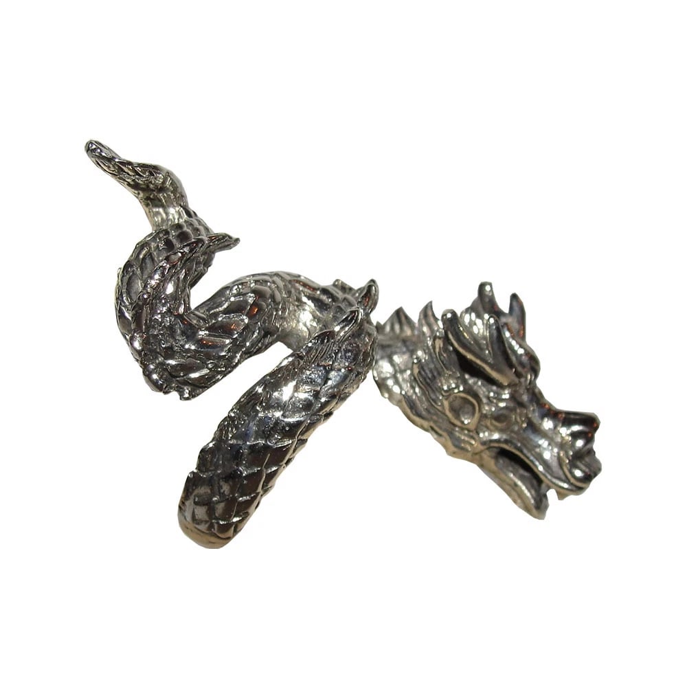 Chinese Dragon Cocktail Ring Unisex: Title:Chinese Dragon Cocktail Ring Unisex Description:The rise and fall of the great dynasties forms a thread that runs through Chinese history. China can trace her culture back to a blend of small or