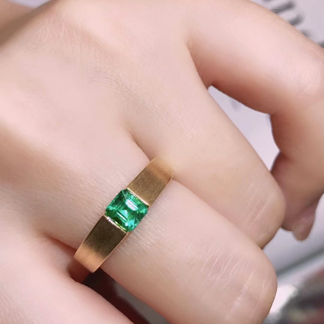 14K GOLD 0.6 CT VIVID GREEN NATURAL EMERALD RING - 4
