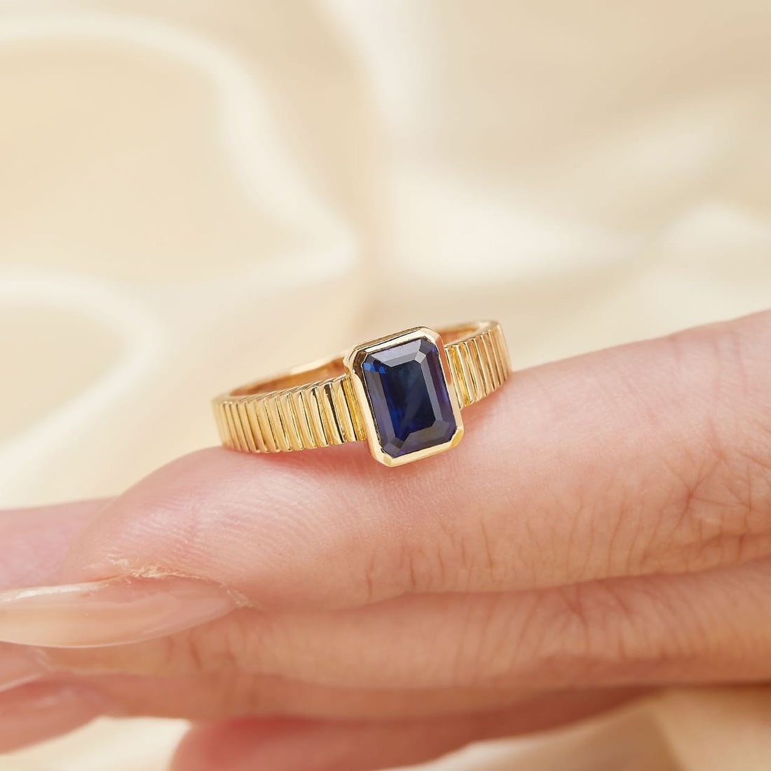 14K GOLD 1.55 CT NATURAL SAPPHIRE RING - 4