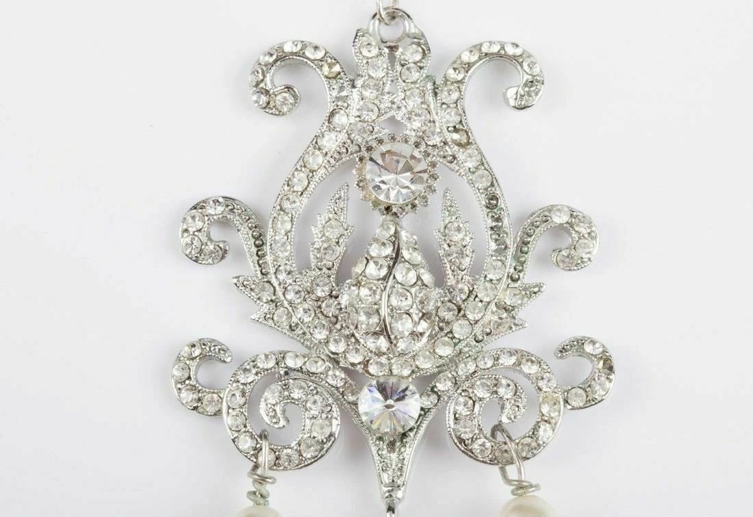 Runway Rhinestone and Faux Pearl Chandelier Earrings - 4