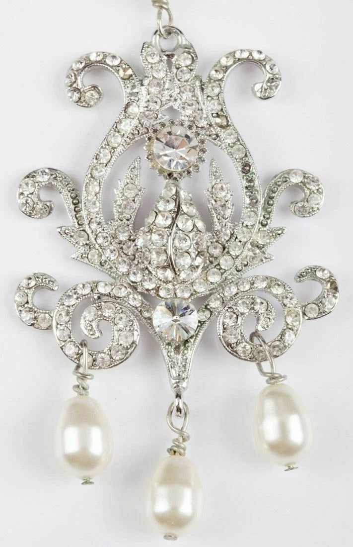 Runway Rhinestone and Faux Pearl Chandelier Earrings - 5