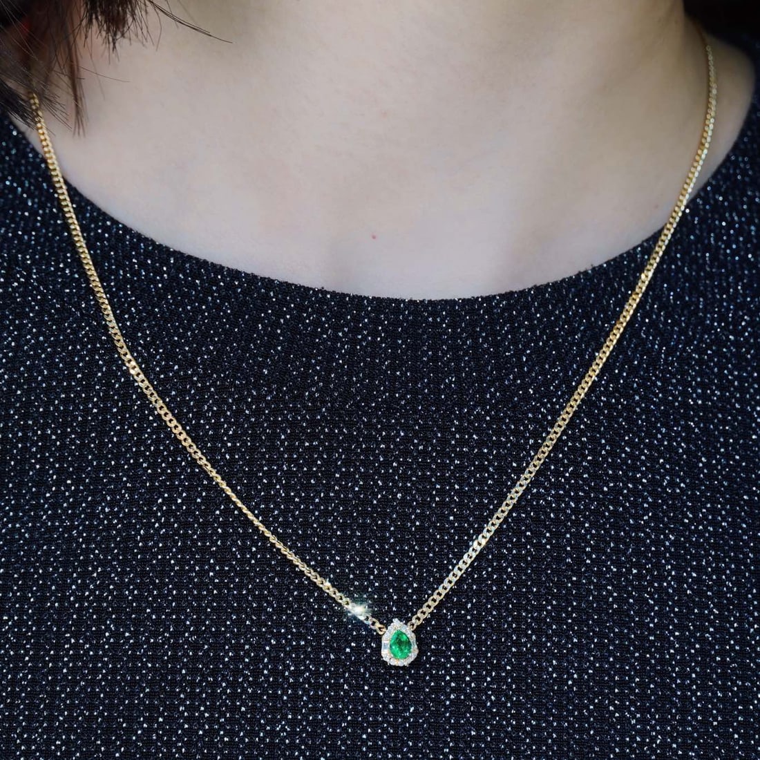 14K GOLD 0.44 CTW VIVID GREEN NATURAL EMERALD and DIAMOND NECKLACE - 6