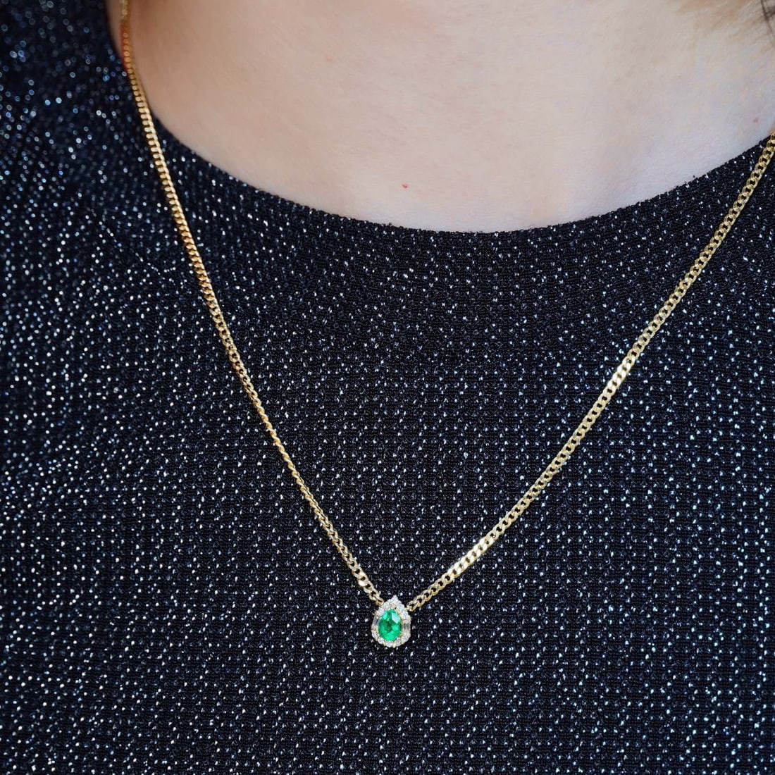 14K GOLD 0.44 CTW VIVID GREEN NATURAL EMERALD and DIAMOND NECKLACE - 7