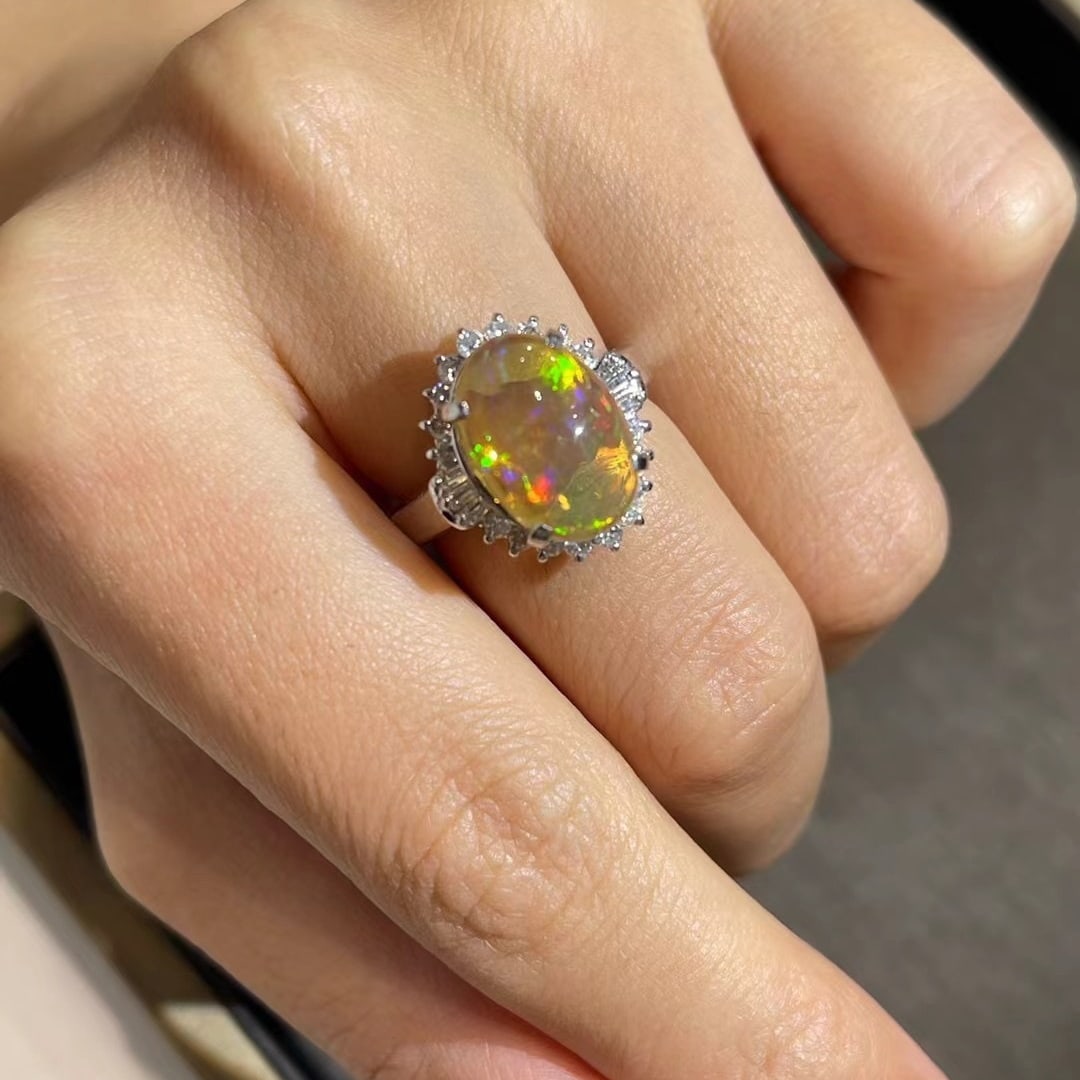14K GOLD 3.52 CTW NATURAL OPAL and DIAMOND RING - 2