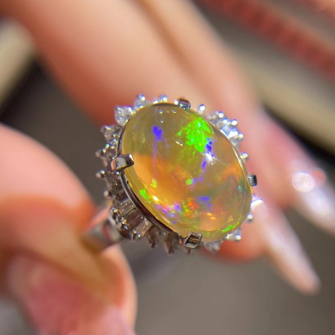 14K GOLD 3.52 CTW NATURAL OPAL and DIAMOND RING - 3
