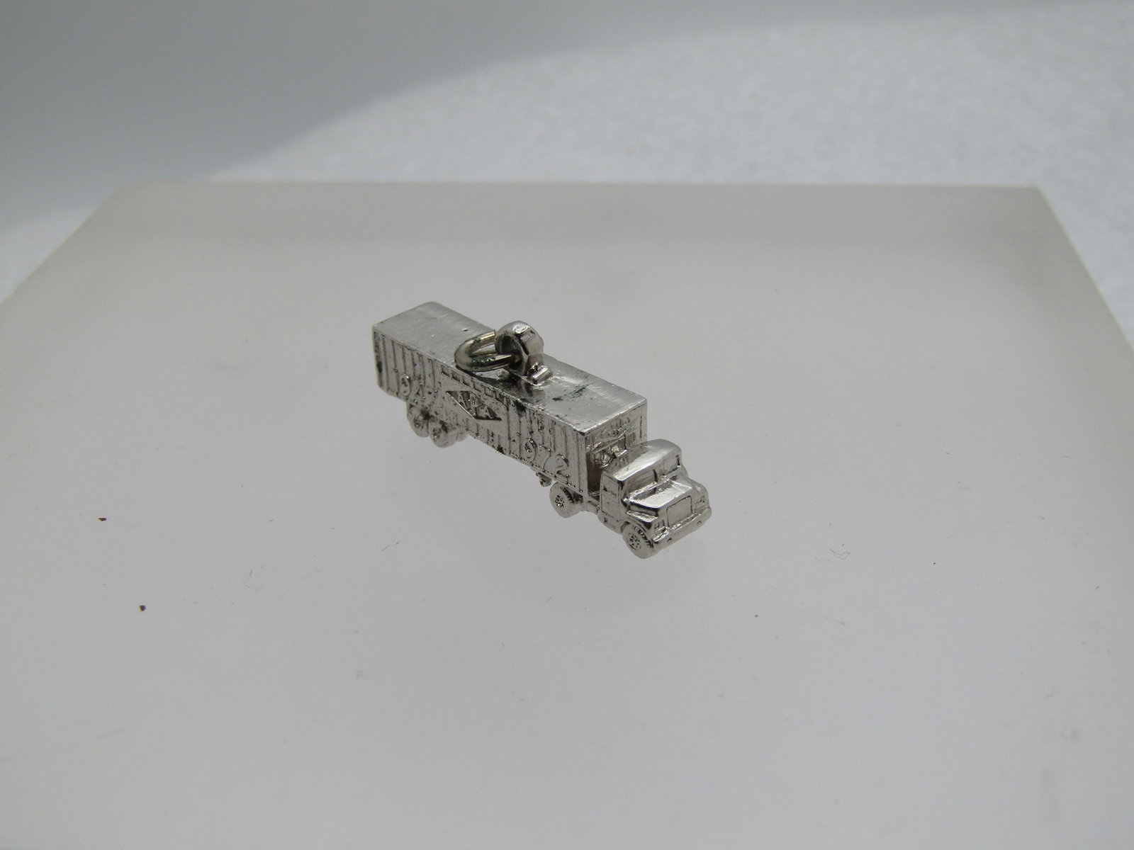 Vintage APA Tractor Trailer Pendant/Charm, 1947-1972 - 2