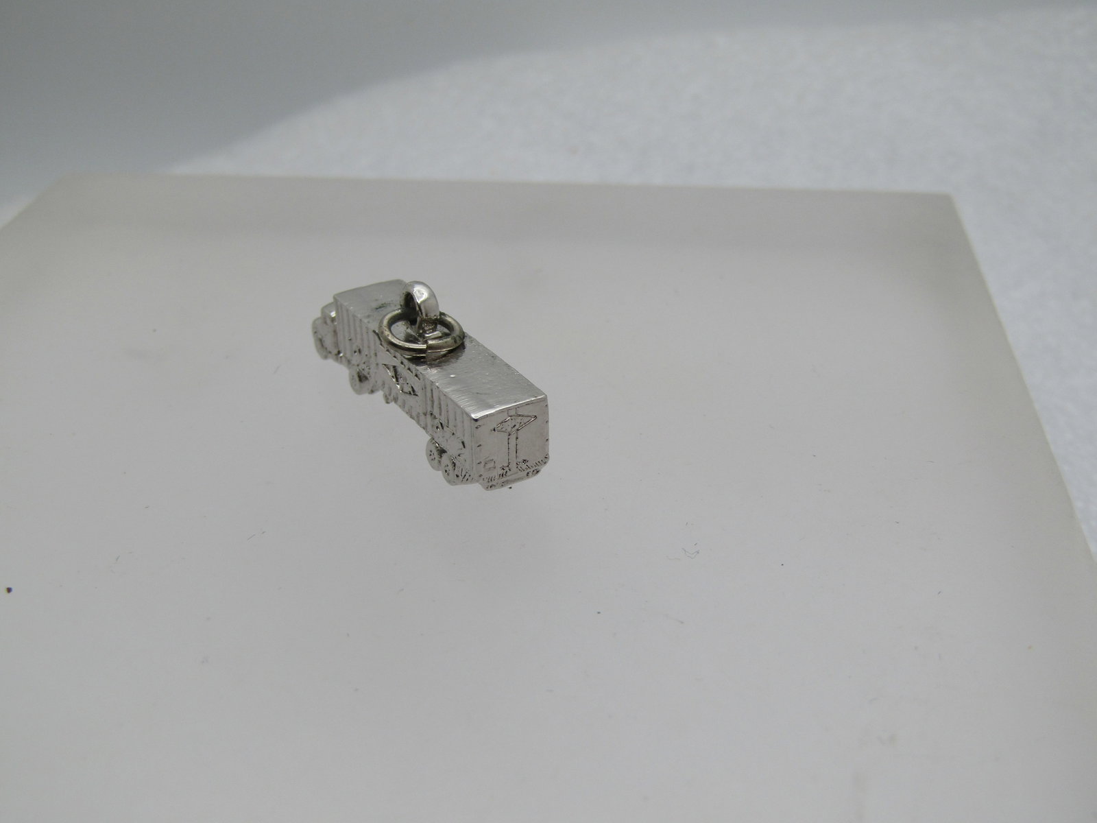 Vintage APA Tractor Trailer Pendant/Charm, 1947-1972 - 4