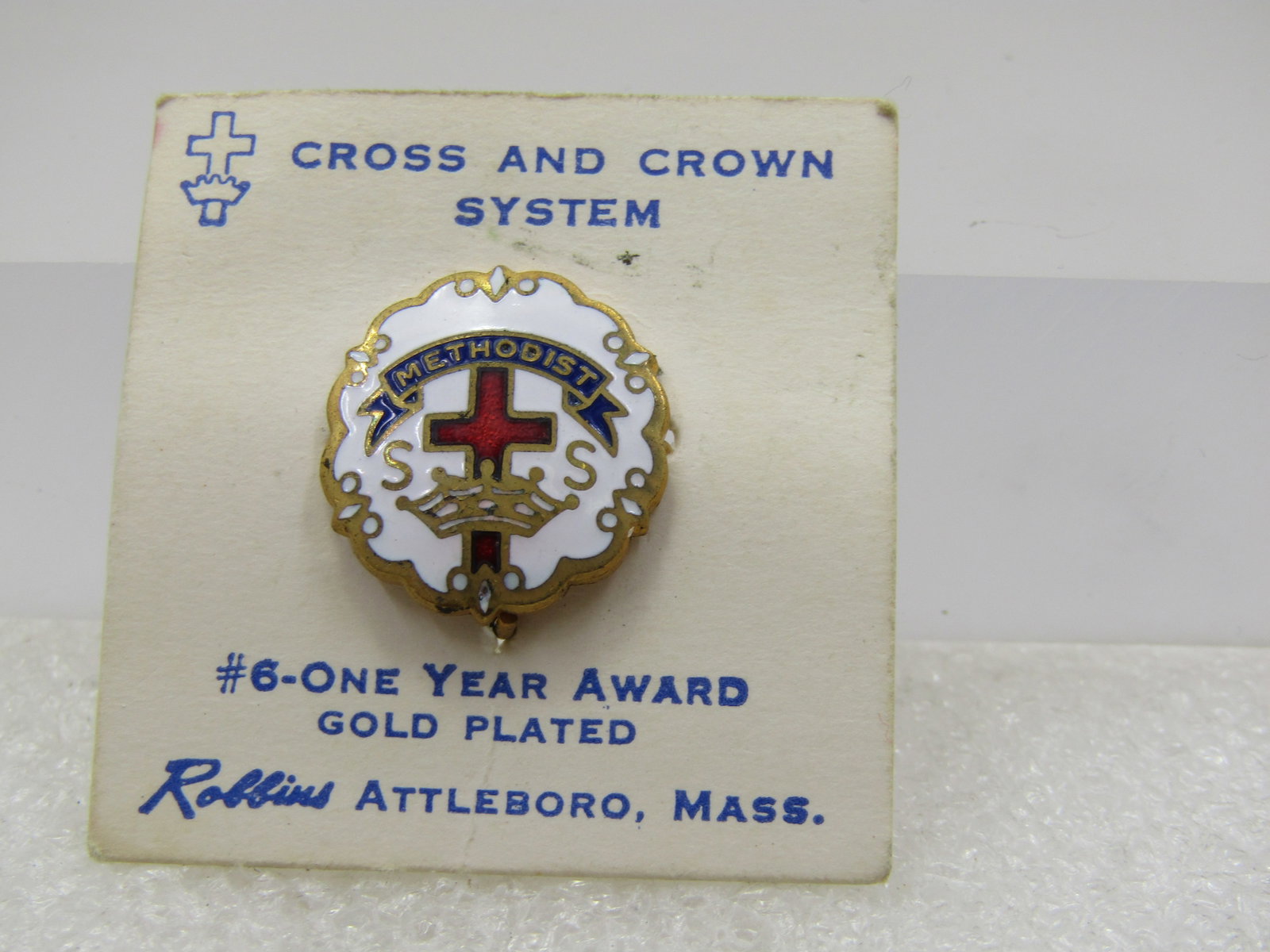 Vintage Cross & Crown Enameled 1 Year Methodist Award Brooch, On Card, Mid-Century: Title: Vintage Cross & Crown Enameled 1 Year Methodist Award Brooch, On Card, Mid-Century Description: Vintage Cross & Crown Enameled 1 Year Methodist Award Brooch, On Card. Enameled in red and blue w