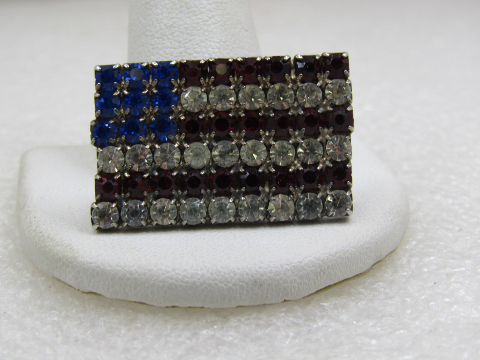 Vintage Rhinestone USA Flag Brooch, 1.25" Wide (1 of 5)