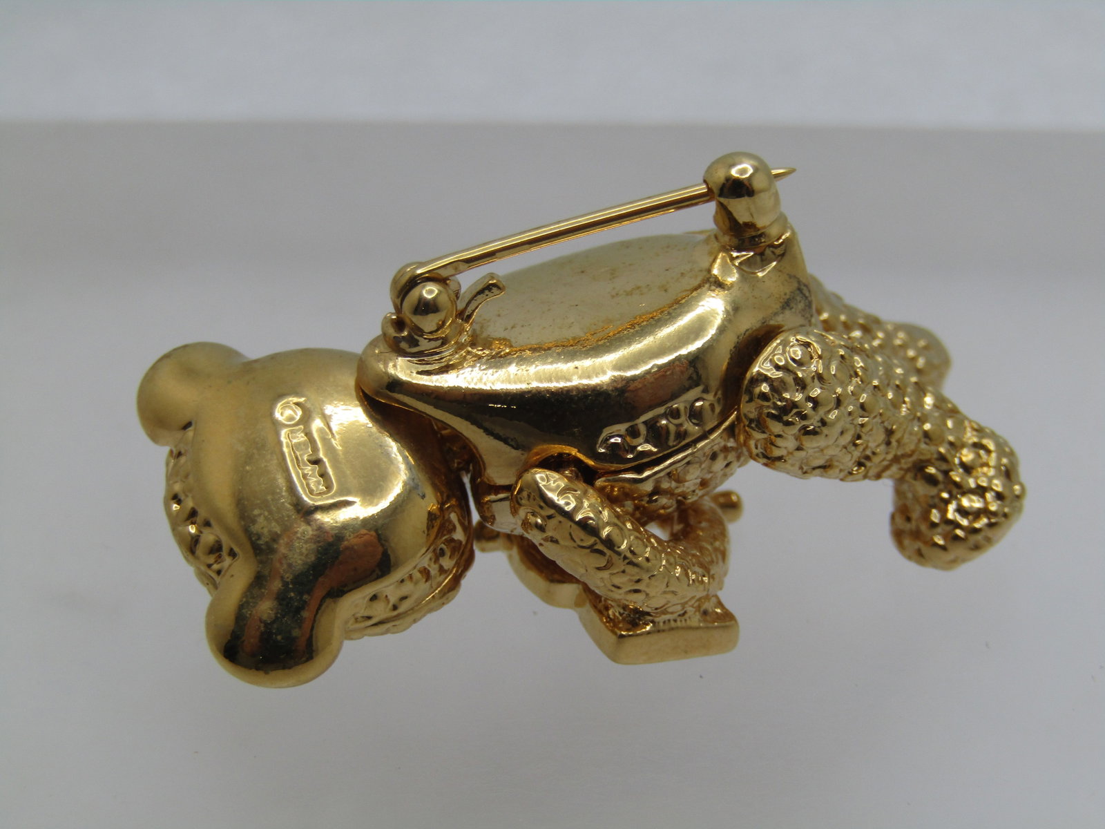 Vintage Napier Jointed Bear Brooch with U.S.A. Flag, 1980's - 6