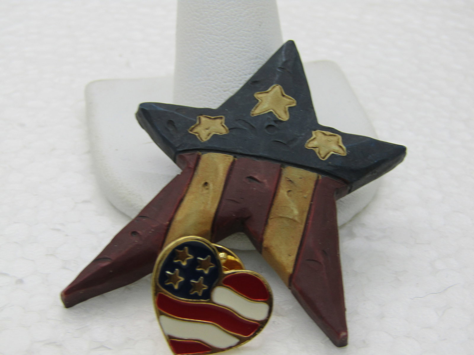 2 USA Flag Brooches/Pins, Star and Heart Flag - 2