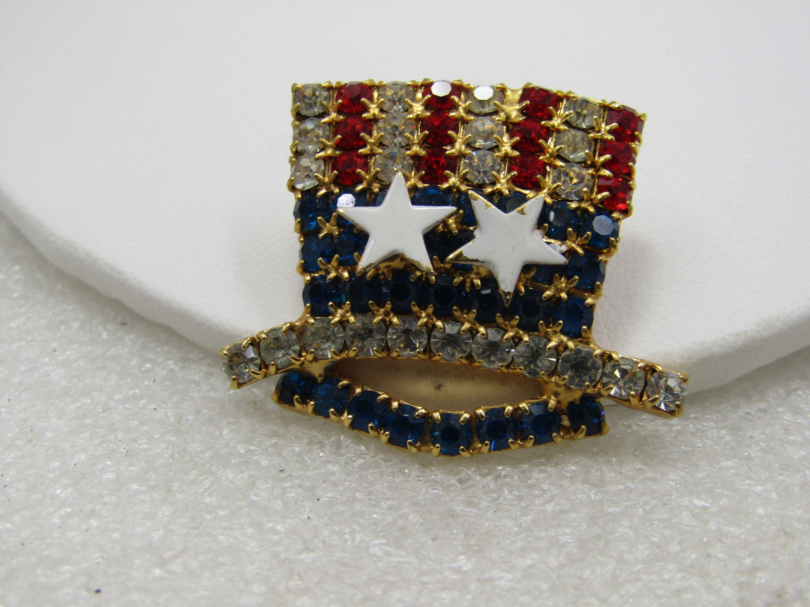 Vintage Rhinestone Red/Whtie/Blue Flag Hat Brooch (1 of 5)