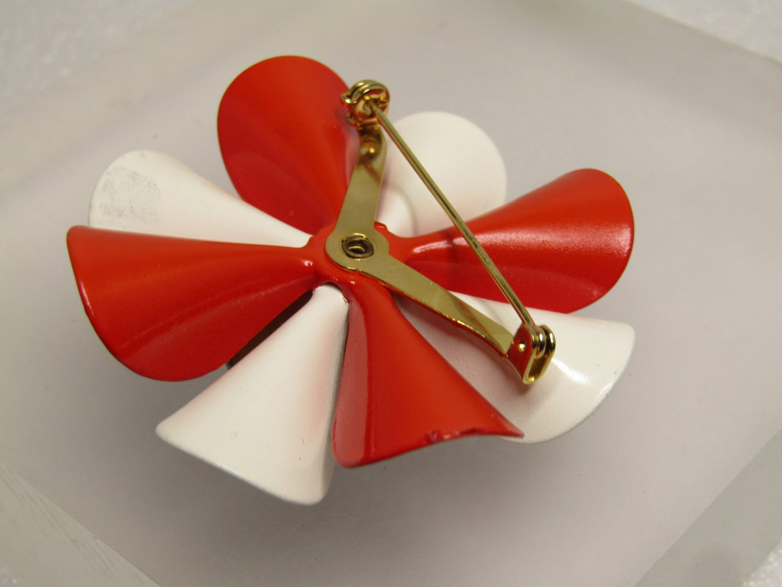 Vintage Red/White/Blue Blossom Brooch, Enameled, 1960's - 4