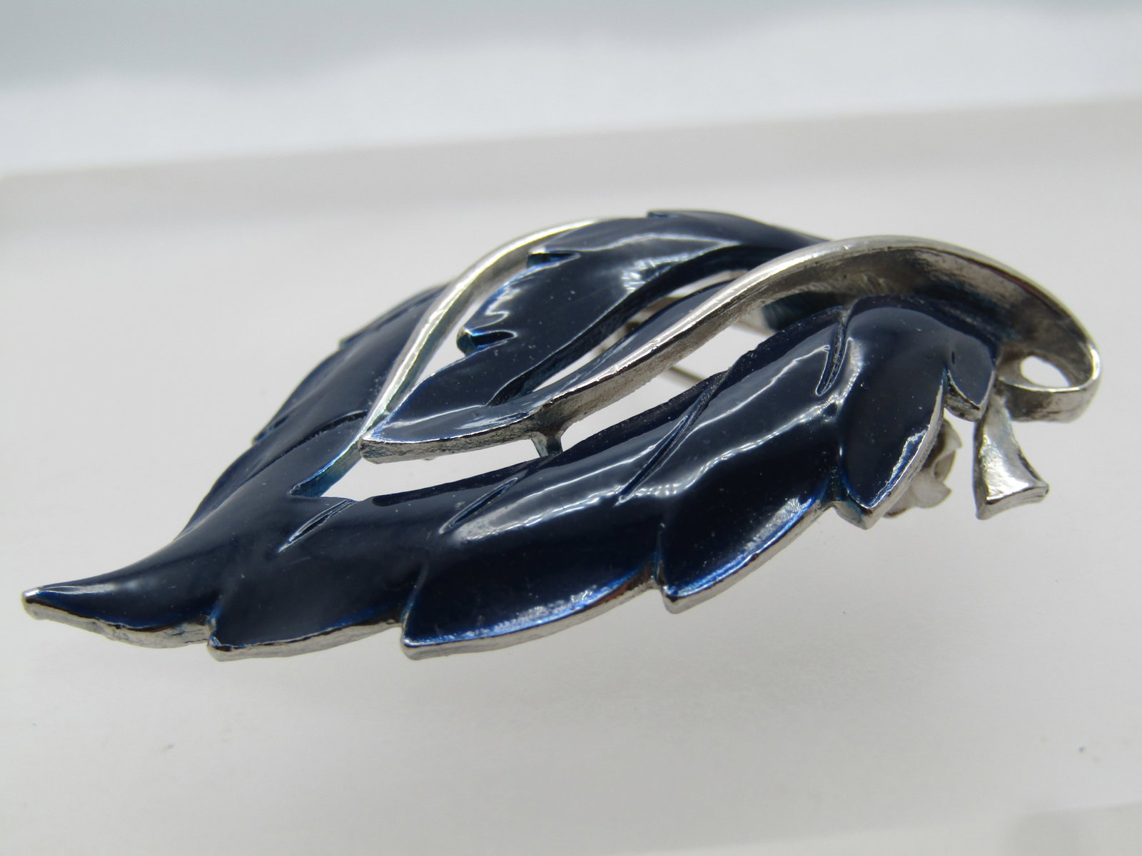 Vintage Dark Navy Leaf Brooch, 1960's-1970's - 5