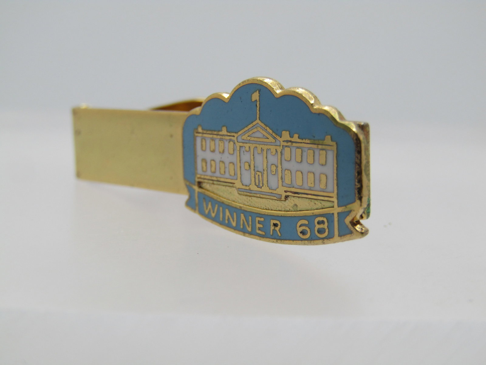 Vintage Enameled White House Winner 68 Tie Clasp, (Nixon) - Political Collectible. - 2