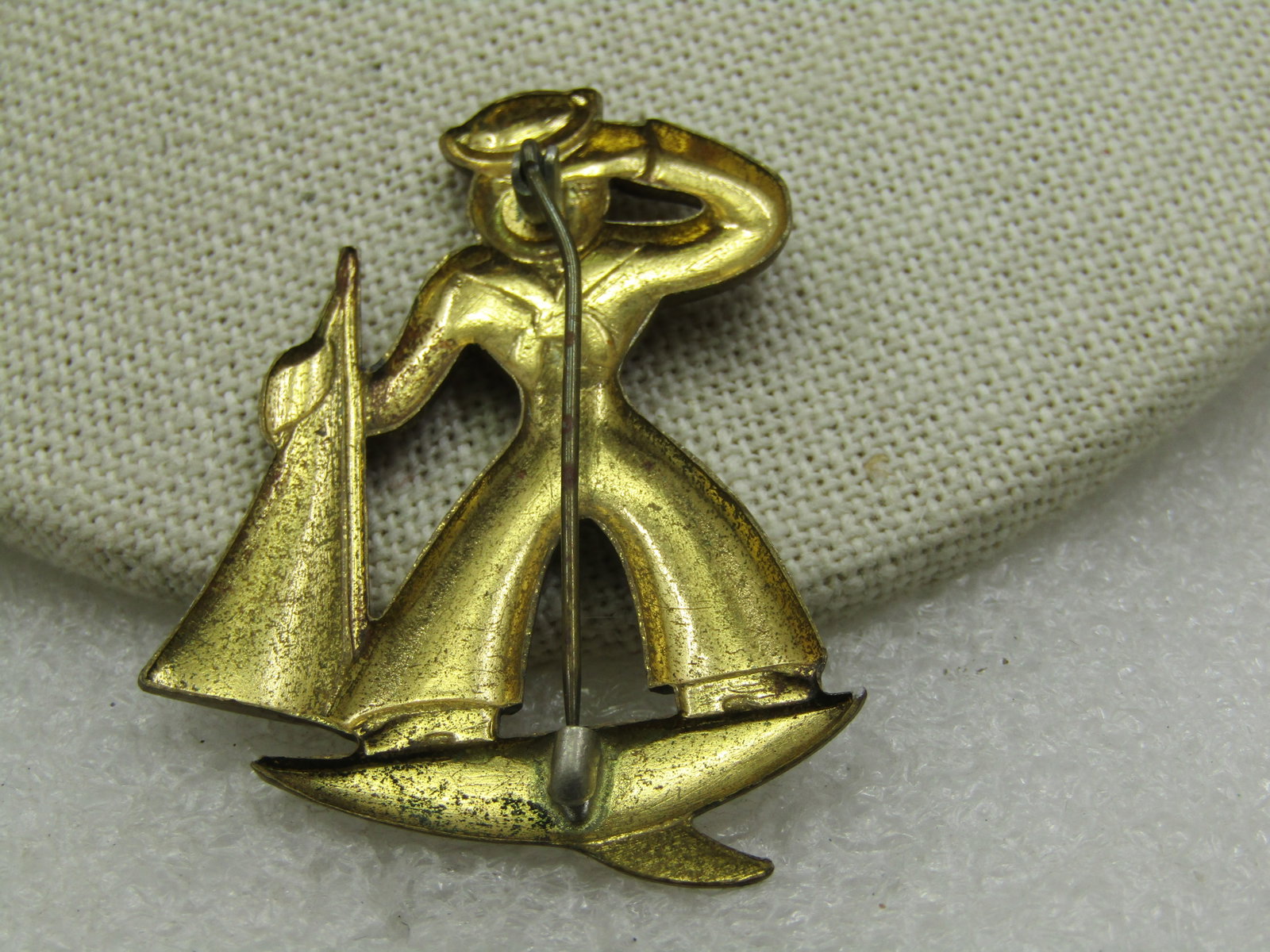 Vintage Sailor Brooch, Pressed Brass, 1920's-1930's, C-Clasp - 4