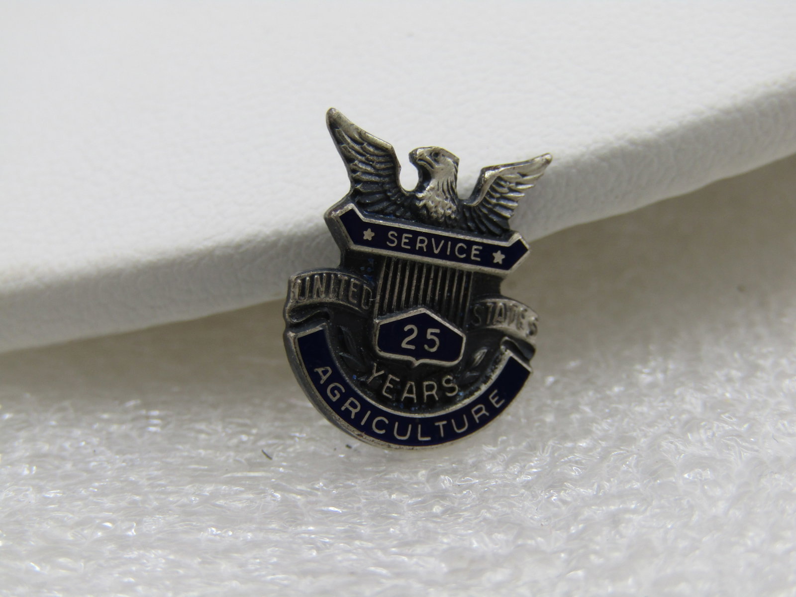 Vintage Sterling Enameled U.S. 25 Yr. Agriculture Service Pin, Signed Antaya - 2