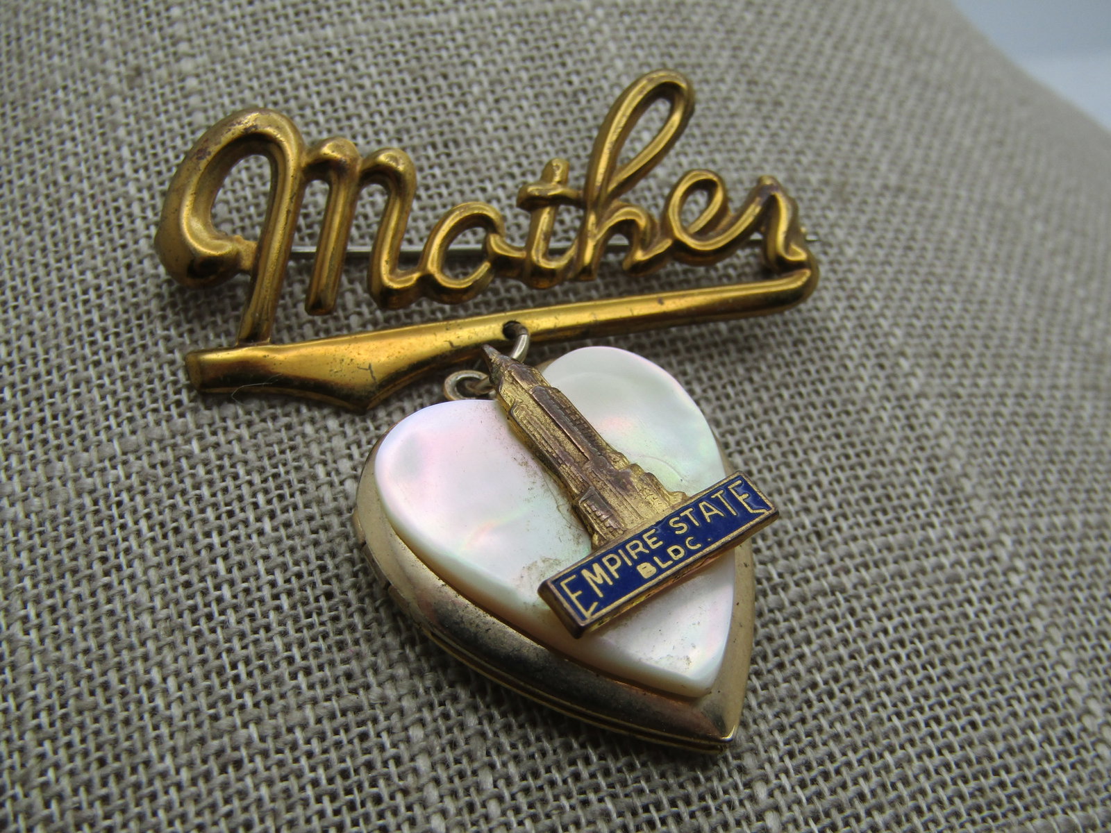 Vintage Empire State Building Heart Locket Mother Brooch, Soubenir, 1950's - 2