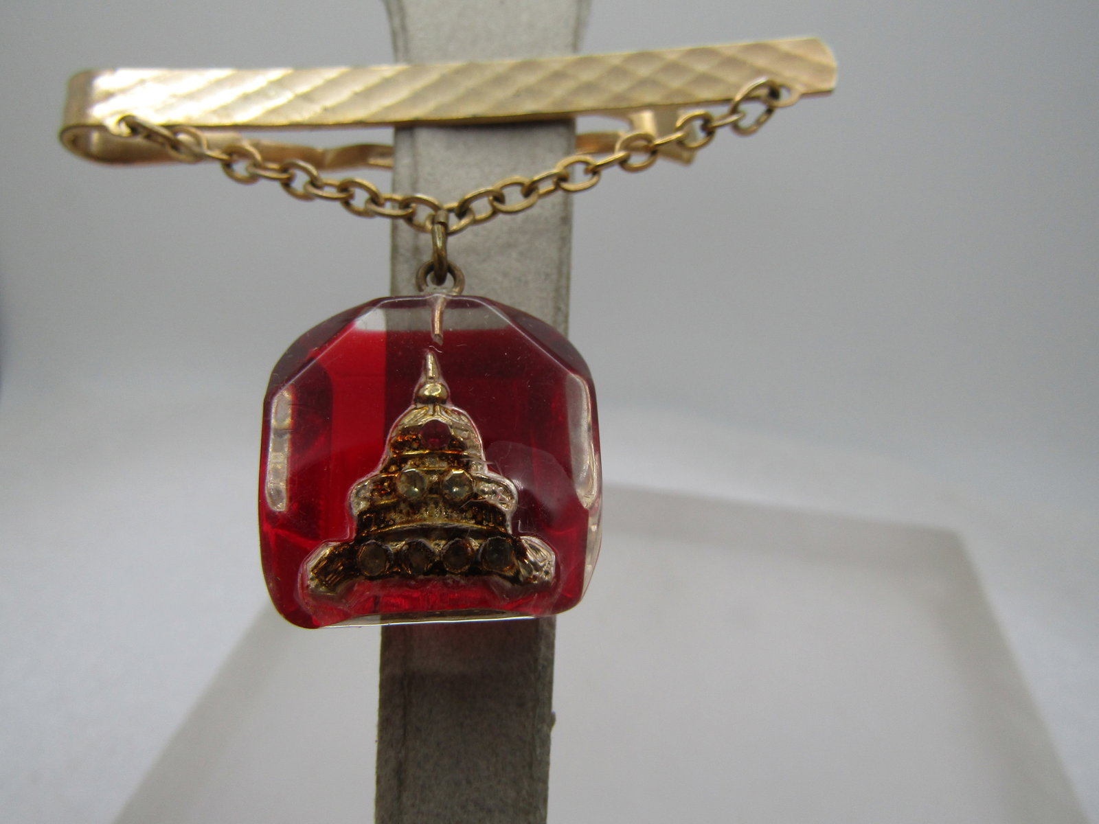 Vintage Red/Clear Lucite Capital Building Tie Bar & Chain, 1950's-1960's - 2