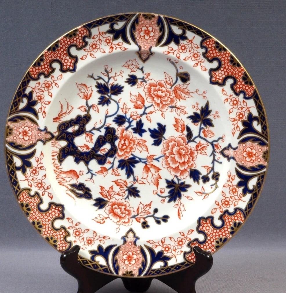 ANTIQUE ROYAL CROWN DERBY IMARI Dinner DISPLAY Plate England 2224 Peonies 1889 (1 of 5)