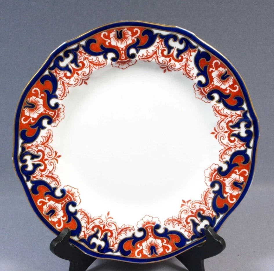 ROYAL CROWN DERBY KINGS IMARI Dinner Plate c England 3973 Antique (1 of 4)