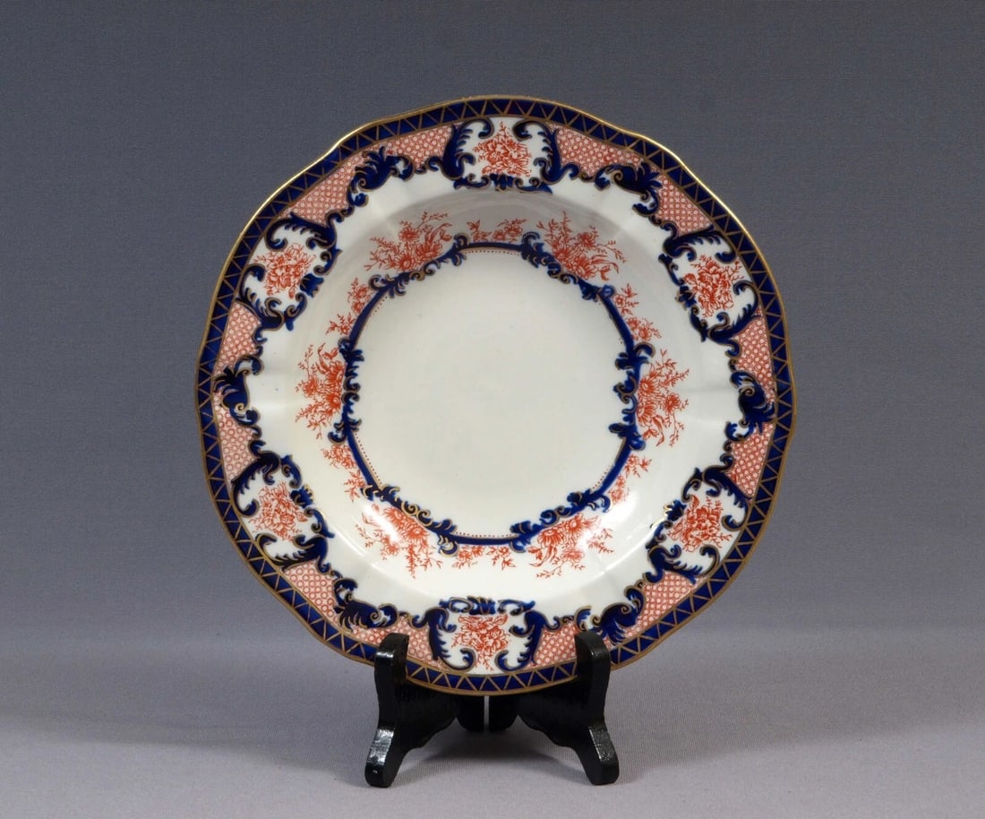 ROYAL CROWN DERBY IMARI Rimmed Soup Plate Bowl c 1900s England (1 of 4)