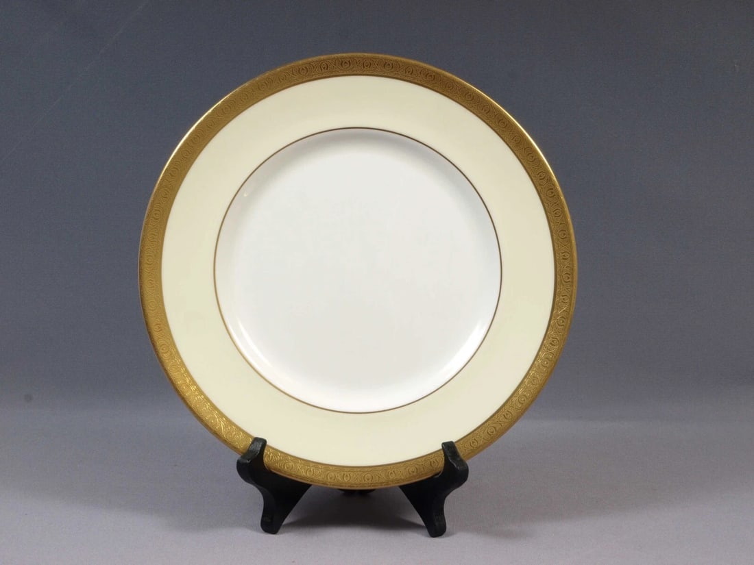 Minton Buckingham K159 GOLD Encrusted Dinner Plate England (1 of 4)