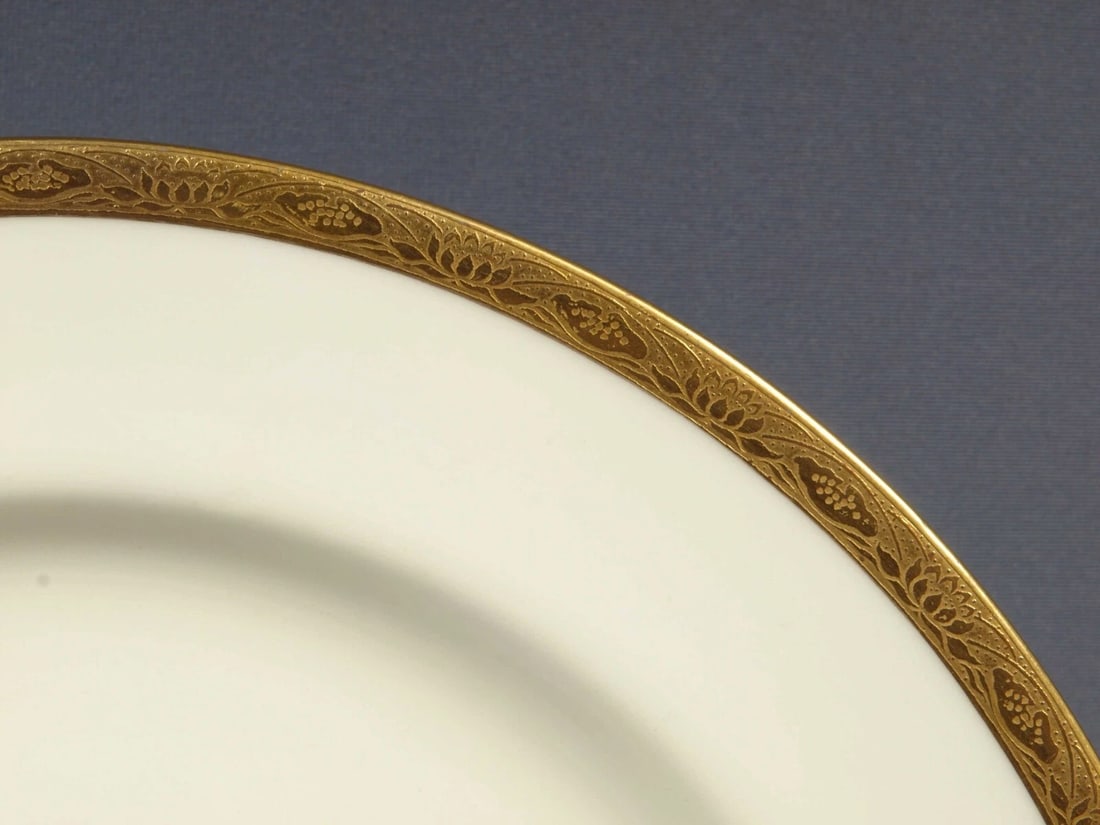 Minton H2849 GOLD Encrusted Dinner Plate c. 1913 Birks England Antoque (1 of 4)