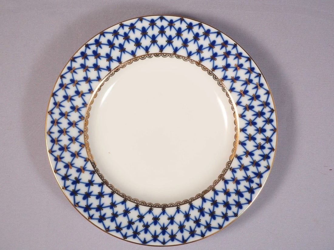 Lomonosov Russian Porcelain Cobalt Net Salad Luncheon Plate Gold 8 1/8" (1 of 5)