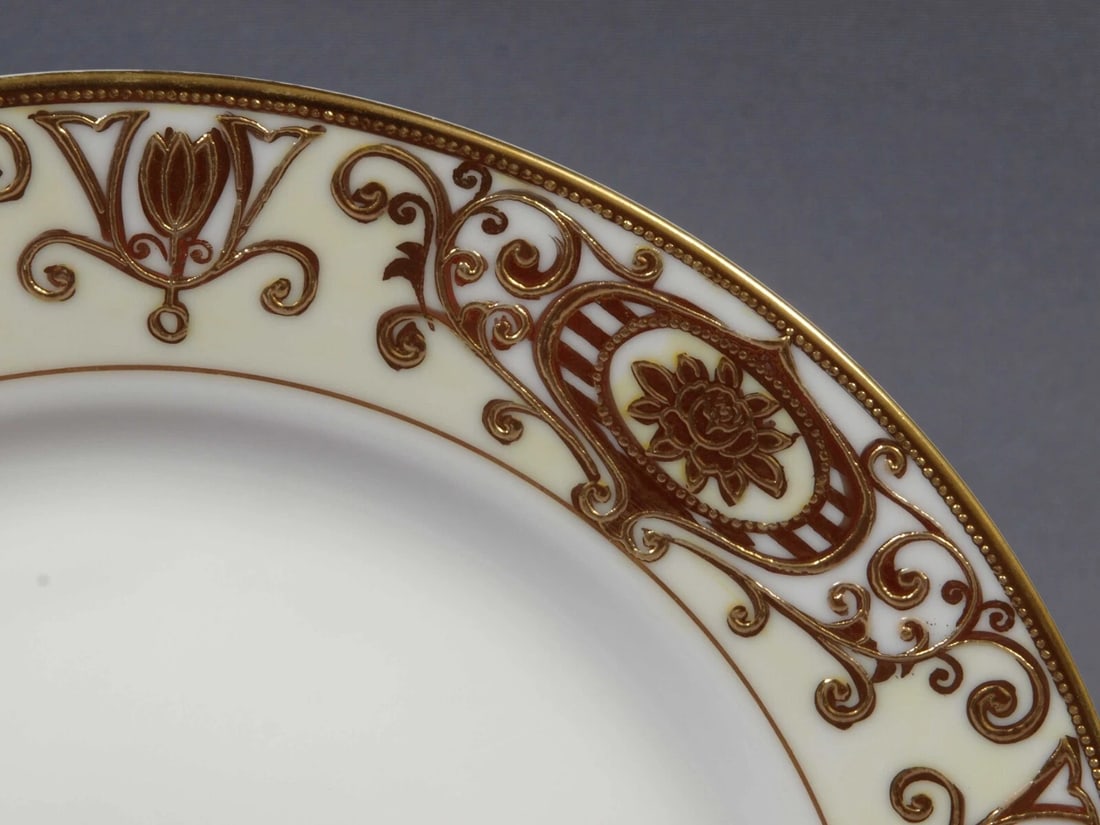 NORITAKE 175 Christmas Ball Luncheon Plate ANTIQUE 1920 Hand painted Old Mark (1 of 4)