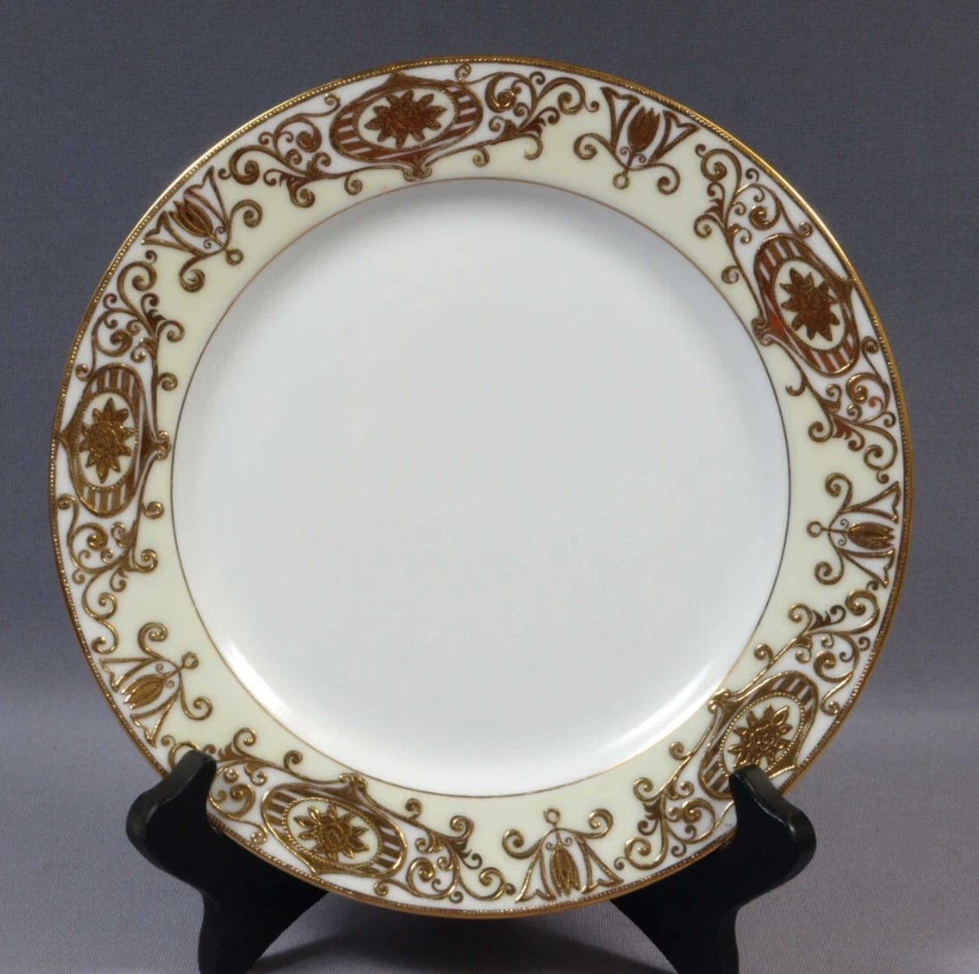 NORITAKE 175 Christmas Ball Luncheon Plate ANTIQUE 1930s Hand painted Gold Mark (1 of 4)