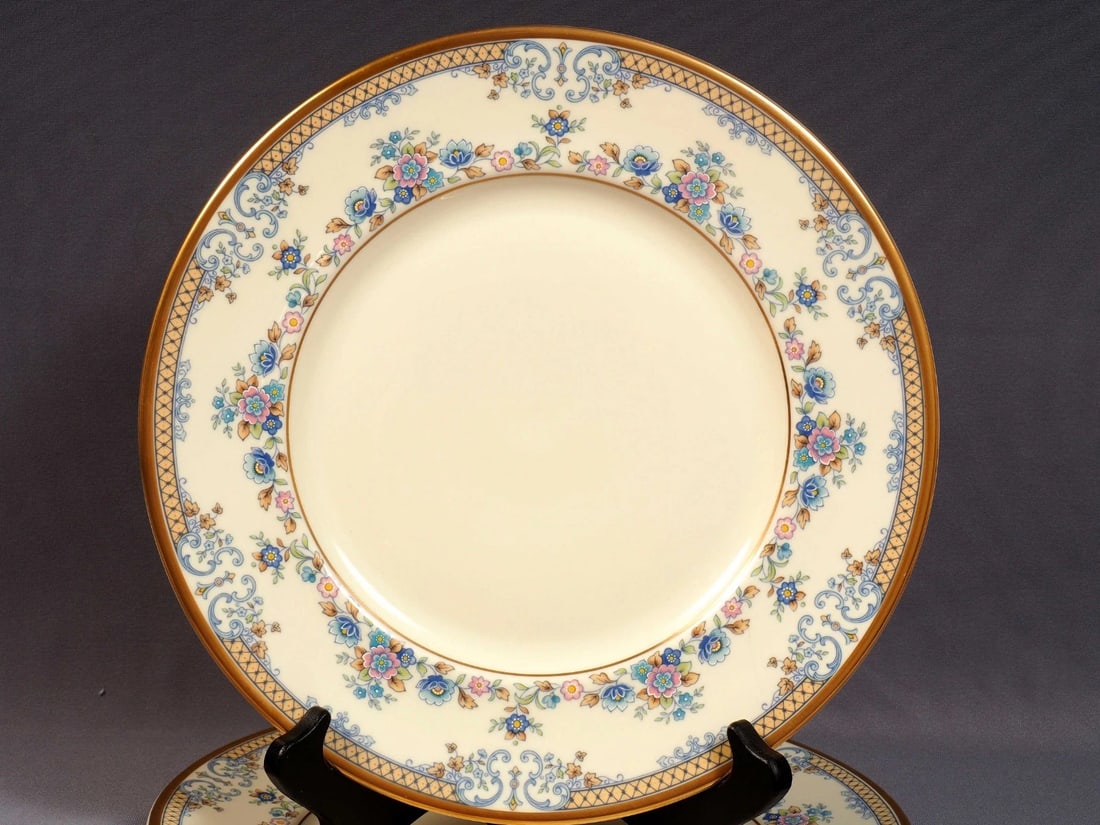 Minton Royal Doulton Avonlea Dinner Plate EXCELLENT England: This is a gorgeous Dinner plate, from the famous Avonlea collection by Minton/Royal Doulton - Made in England. The price is for ONE PLATE ONLY! The plate are properly marked with Minton globe and name