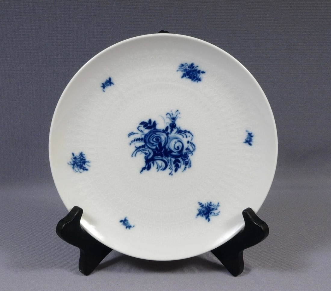 Vintage ROSENTHAL Bjorn RHAPSODY Romance Luncheon Salad Plate Blue Germany (1 of 5)
