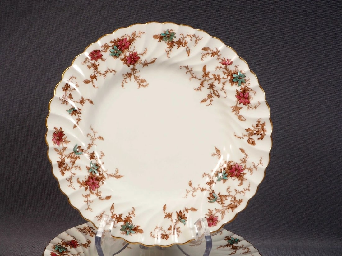 Minton ANCESTRAL Luncheon Salad Plate S376 England Raised flowers pink blue (1 of 6)