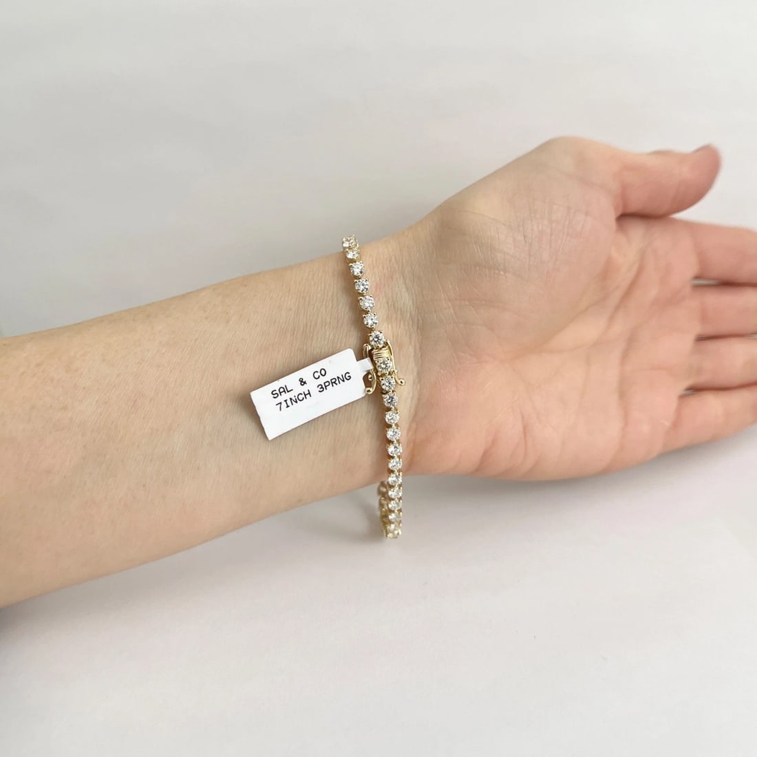Round 3-Prong Diamond Tennis Bracelet 14K Yellow Gold, 7 Inches, 5.02 CTW - 5