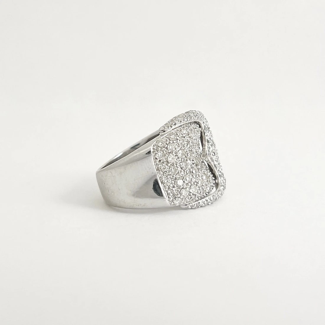 Estate Pave Diamond Buckle Cocktail Ring 14K White Gold, 1.50 CTW, 12.63 Grams - 5