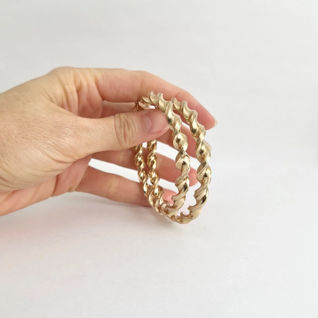 Big Spiral Twisted Hoop Earrings 9K Yellow Gold, 2.5 Inches, 9.71 Grams - 5