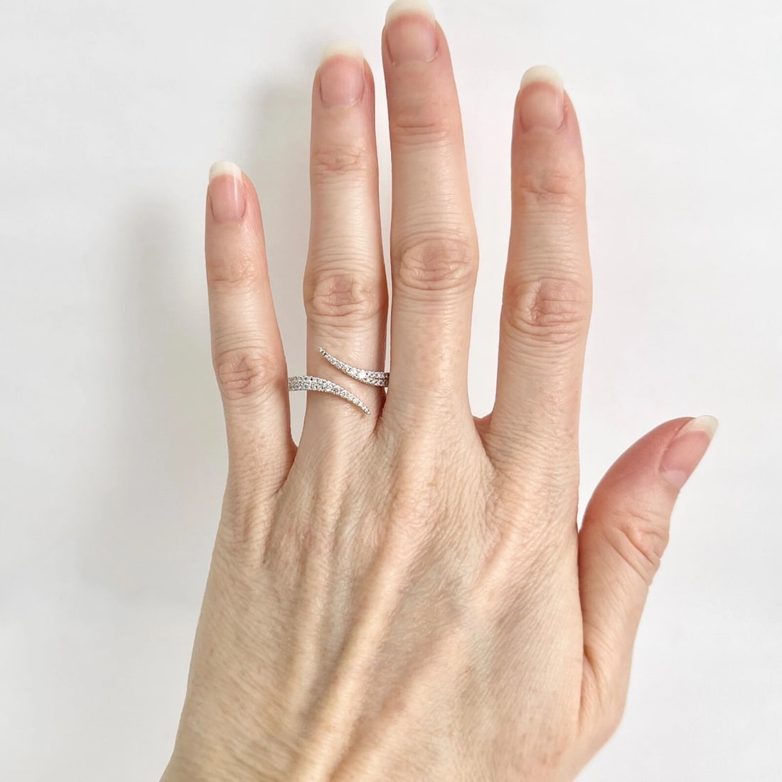 Diamond Crossover Wrap Bypass Statement Ring 14K White Gold .25 CTW - 2