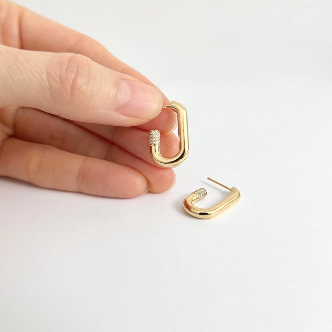 Pave Diamond Tip Oblong Hoop Earrings 14K Yellow Gold, .20 CTW - 3