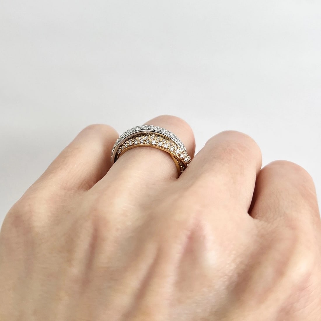 Tri-Color Interlocking Diamond Rolling Ring 14K Yellow White Rose Gold, Size 5 - 6