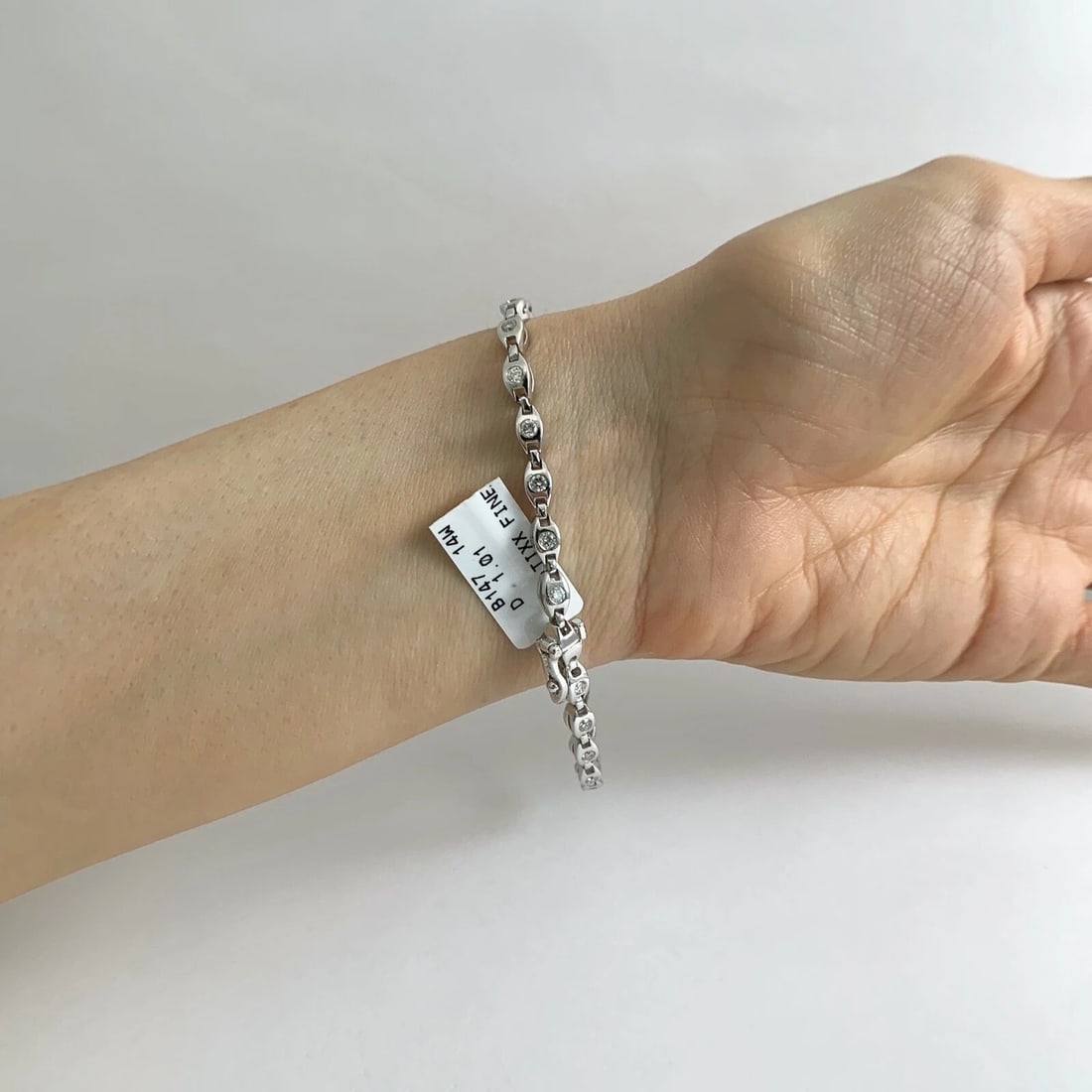 Oval Link Burnished Diamond Tennis Bracelet 14K White Gold, 1.01 CTW, 10.88 Gram - 5