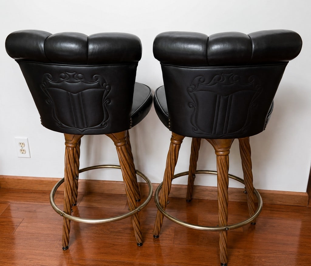 Pair of Swivel Bar Stools with Black Leather Upholstery and Carved Legs - 2