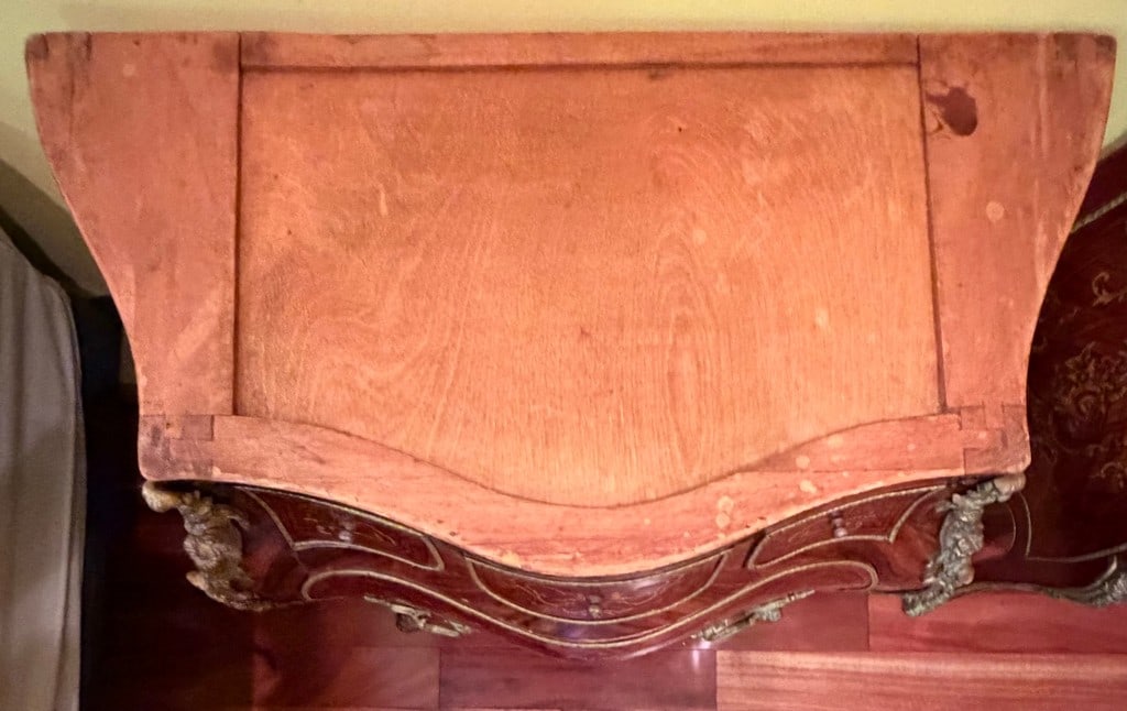 Pair of Louis XV Style Marquetry and Gilt Bronze Commodes - 9