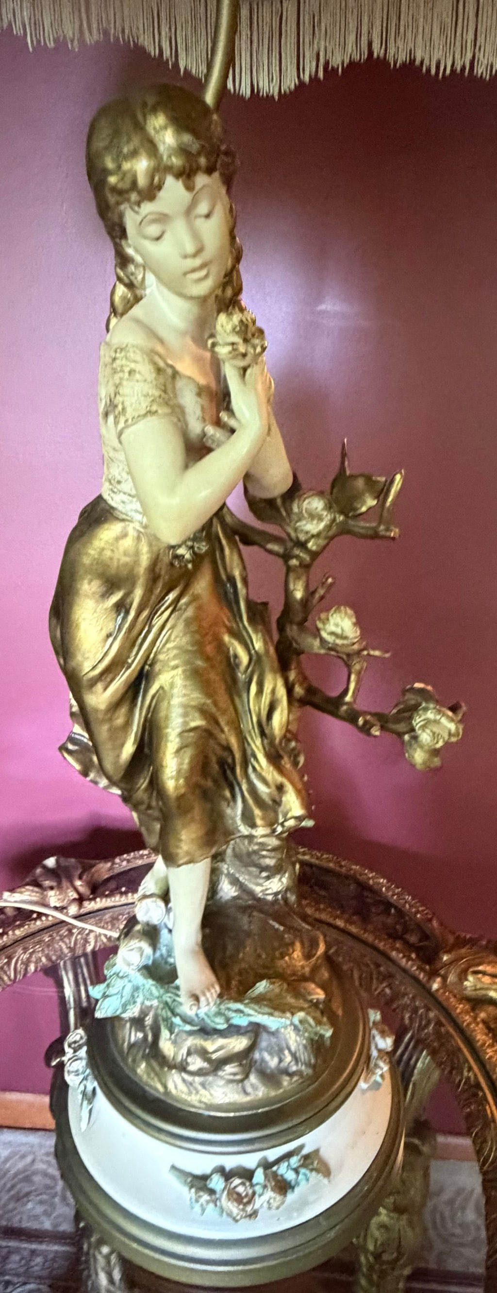 Gilt Bronze and Bisque Porcelain Figural Table Lamp, Early 20th Century - 2