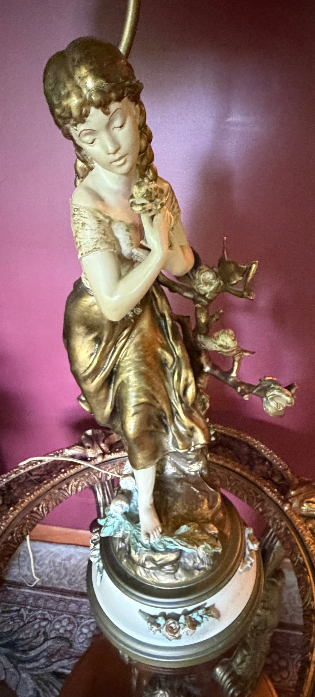 Gilt Bronze and Bisque Porcelain Figural Table Lamp, Early 20th Century - 3