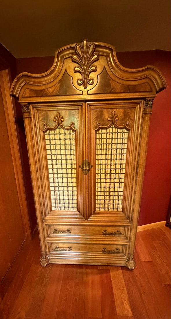 Carved Baroque Style Armoire/Wardrobe - 6