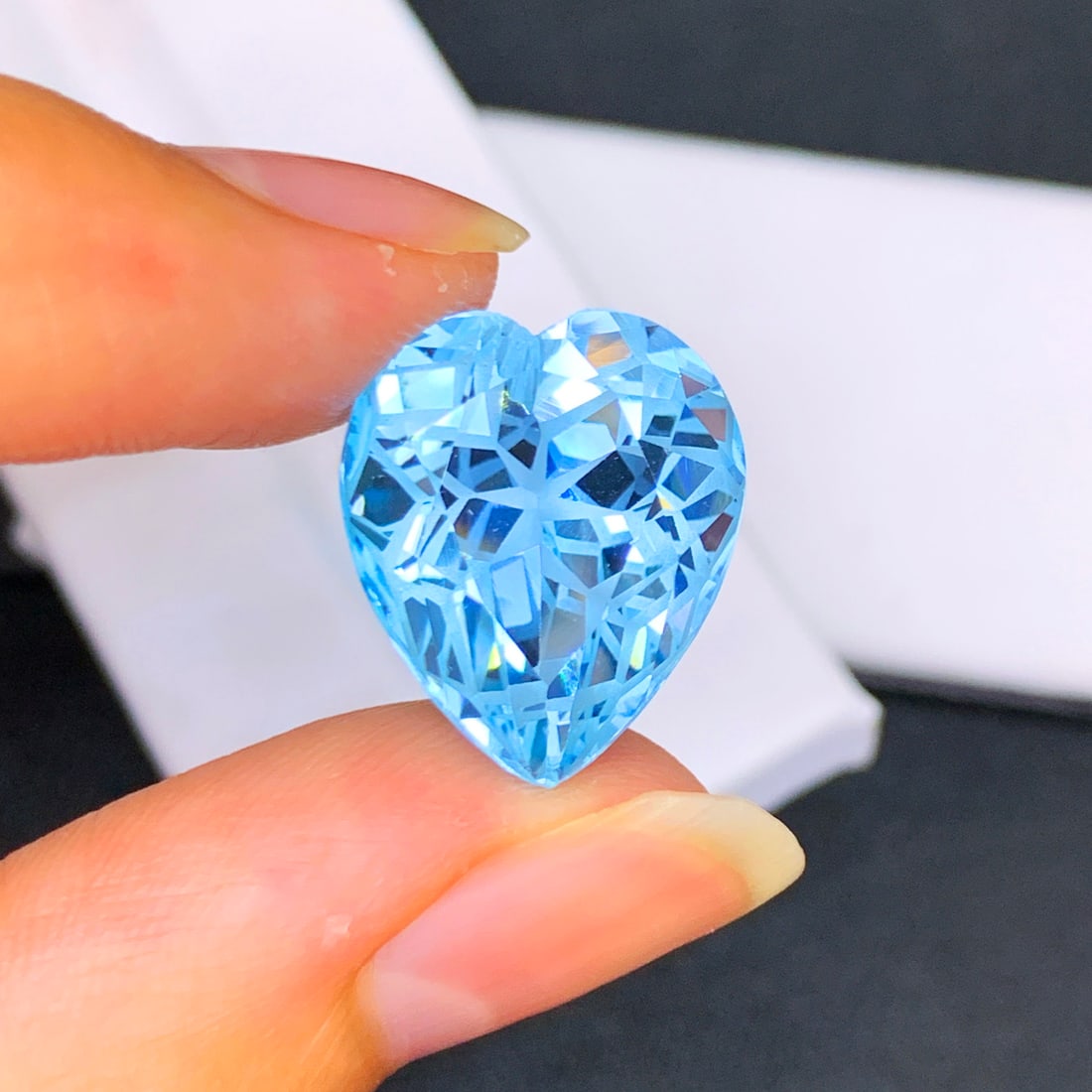 Swiss Blue Topaz Stone, Heart Shape Topaz Gemstone, Flower Cut Topaz - 4