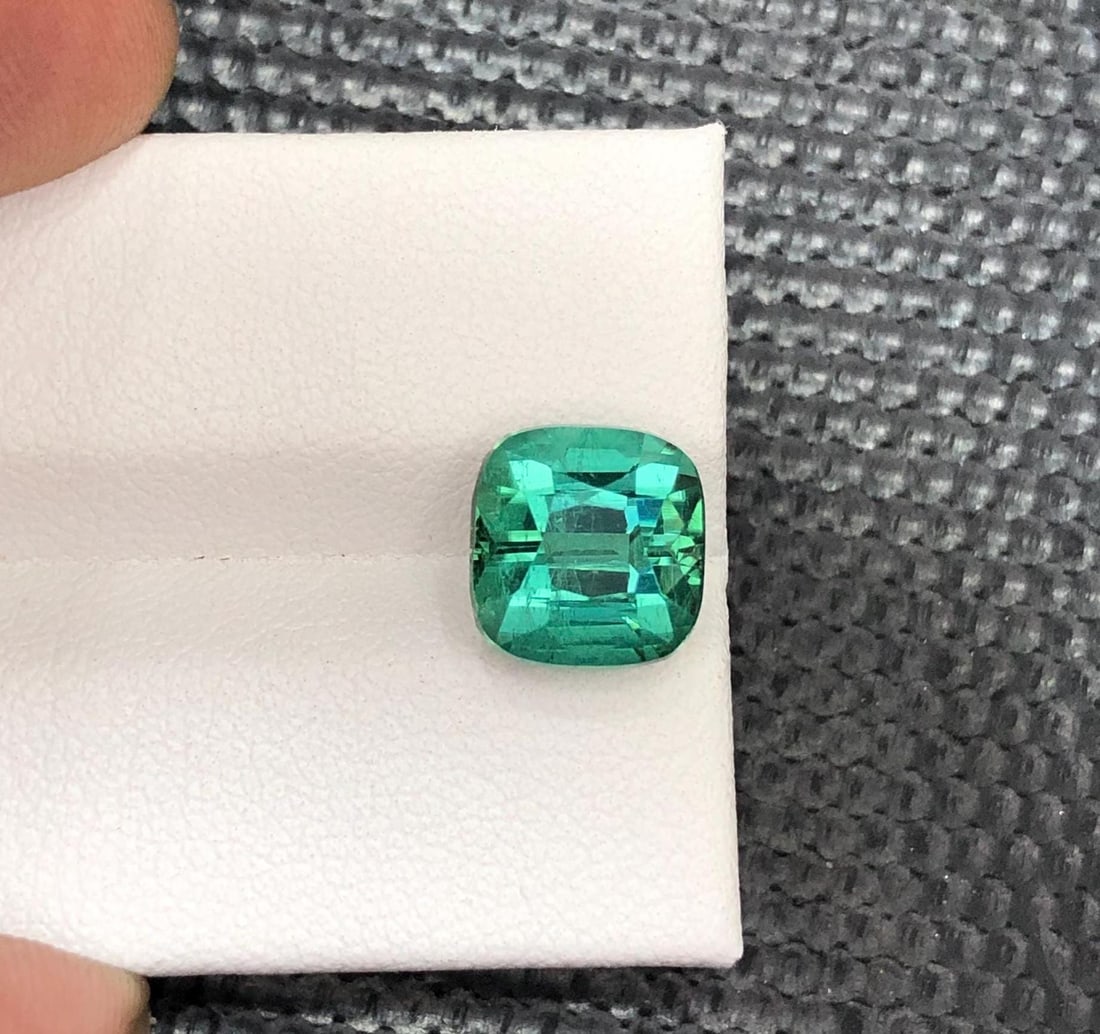 5.36 CT Faceted Blue Green Tourmaline Gemstone - 2
